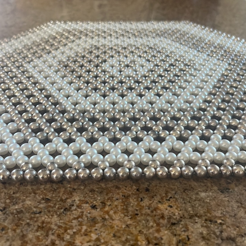 Beaded Table mat - Picture 5 of 5